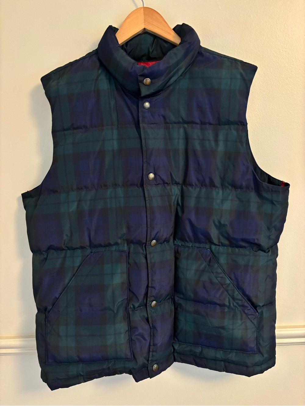 Lands' End Men's Puffer Vest in blackwatch Navy and Dark Green Plaid